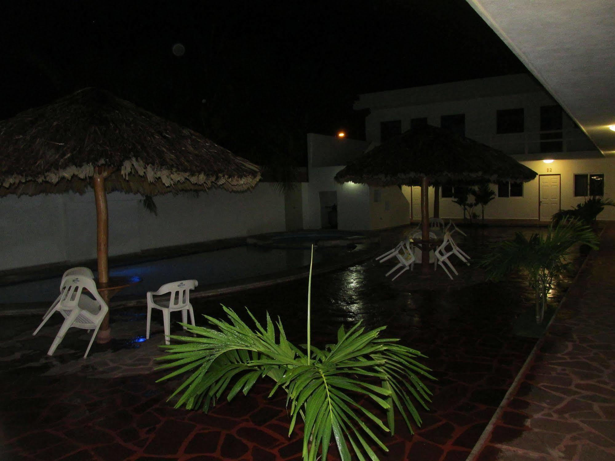 Hotel Albatros Palace Manzanillo Exterior photo